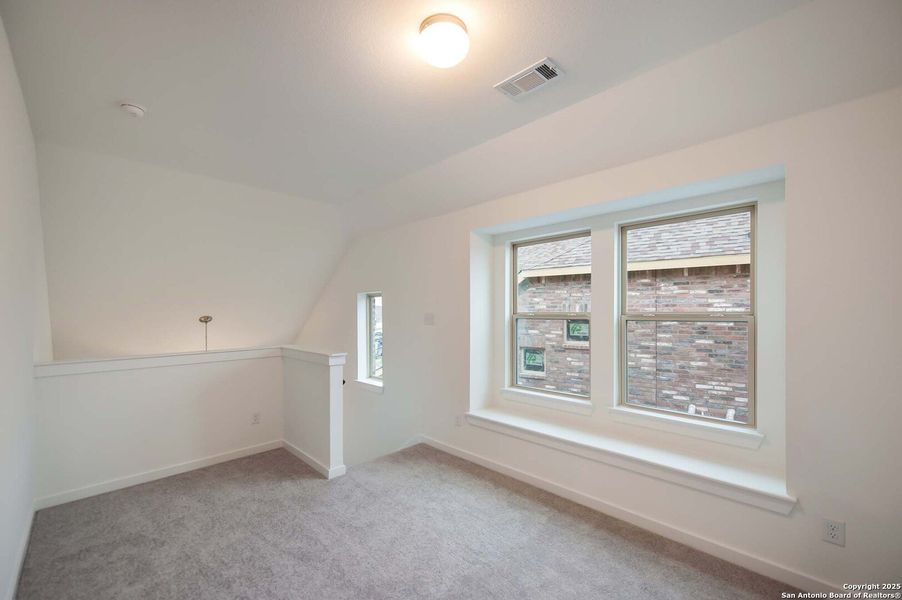 Spacious, unfurnished interior of a new home in Legacy at Lake Dunlap: 40ft. lots, New Braunfels (Image 10). Spacious, unfurnished interior of a new home in Legacy at Lake Dunlap: 40ft. lots, New Braunfels (Image 10).