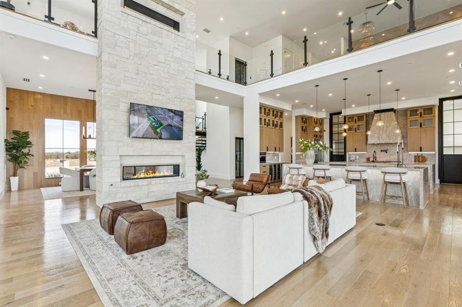 Furnished interior view inside a new home in , Bartonville (Image 27).