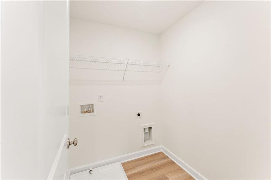 Spacious, unfurnished interior of a new home in River Walk Place, Lawrenceville (Image 17).