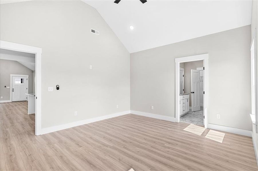 Spacious, unfurnished interior of a new home in , Dalton (Image 19).