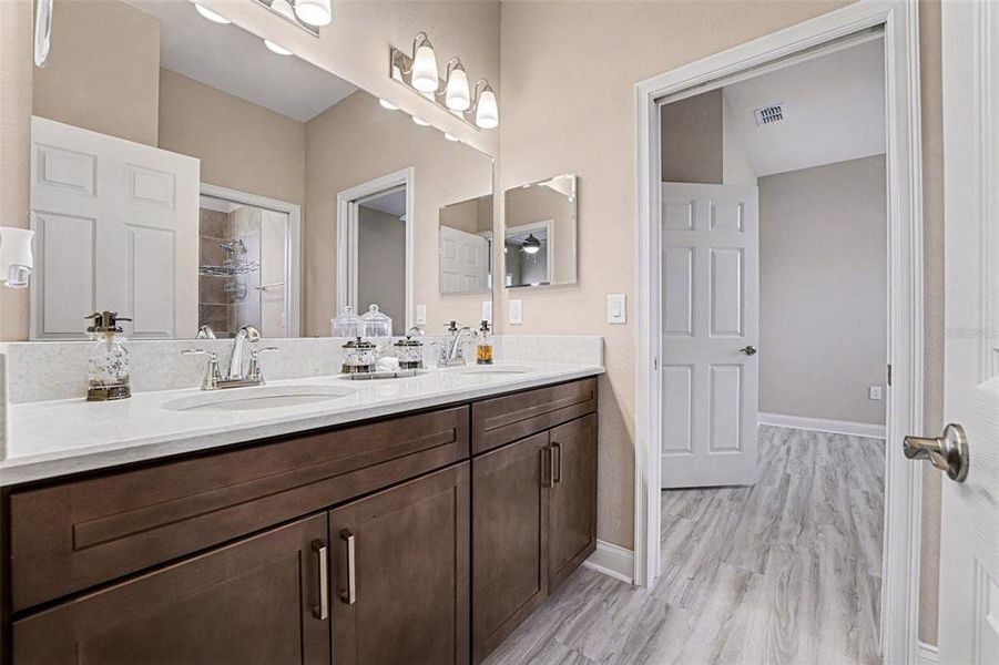 Furnished interior view inside a new home in , Lake Alfred (Image 13).
