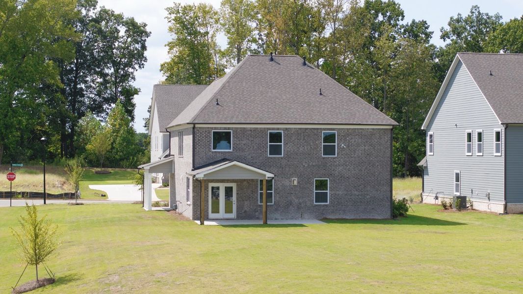 Exterior details and patio area of a home in Thalley Creek Estates, Cumming (Image 3).