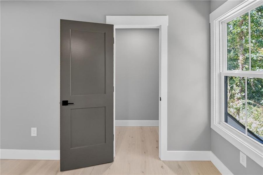 Spacious, unfurnished interior of a new home in , Stone Mountain (Image 144).