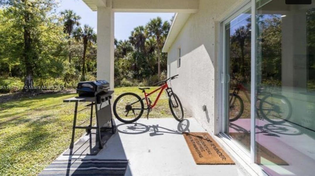 Community amenities in , Naples (Image 9).