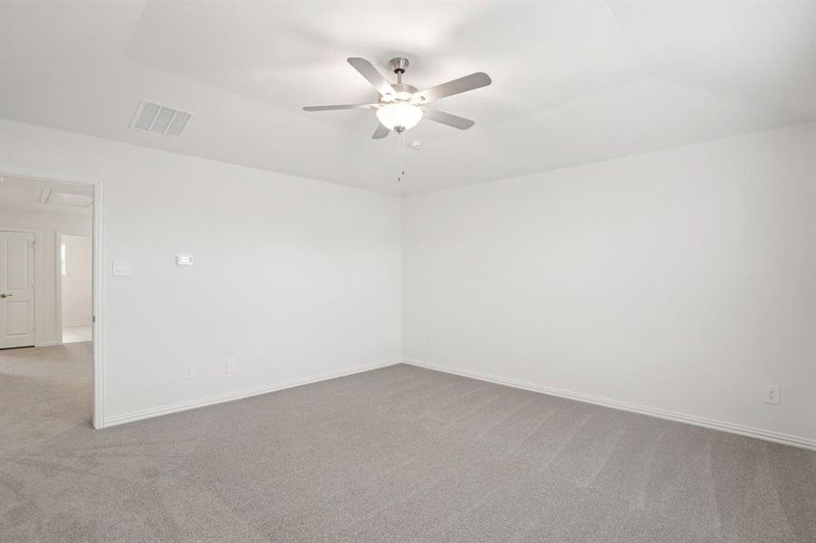 Photo is not of the actual home, but is an inspirational photo of builder’s model home and may depict options, furnishings, and/or decorator features that are not included. Photo is not of the actual home, but is an inspirational photo of builder’s model home and may depict options, furnishings, and/or decorator features that are not included.