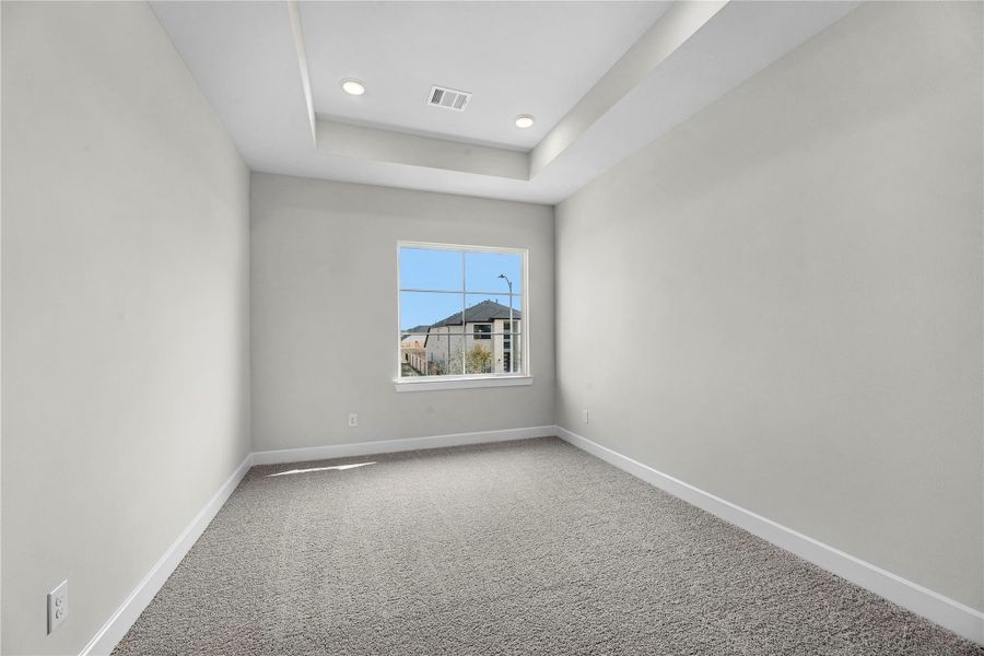 Spacious, unfurnished interior of a new home in Grange - 55', Katy (Image 10).