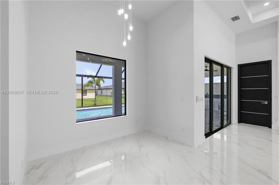 Spacious, unfurnished interior of a new home in , Cape Coral (Image 39).