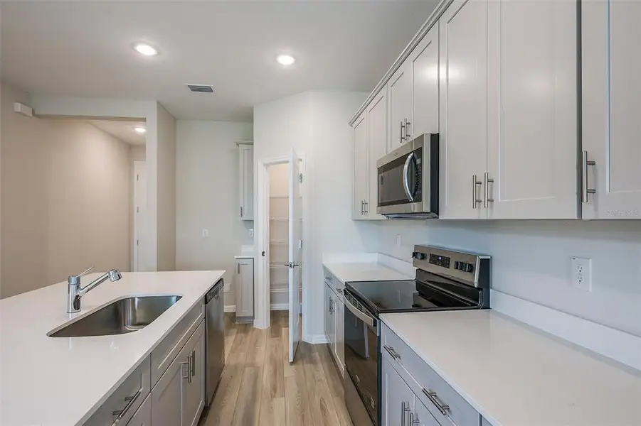 Furnished interior view inside a new home in Cherrywood Preserve, Ocala (Image 5). Furnished interior view inside a new home in Cherrywood Preserve, Ocala (Image 5).