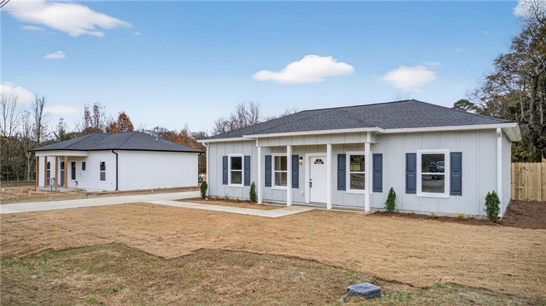 Exterior details and patio area of a home in , Rome (Image 14).