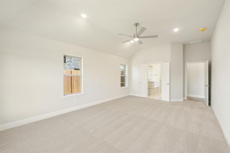Spacious, unfurnished interior of a new home in Sunset Ridge, Alvarado (Image 27).