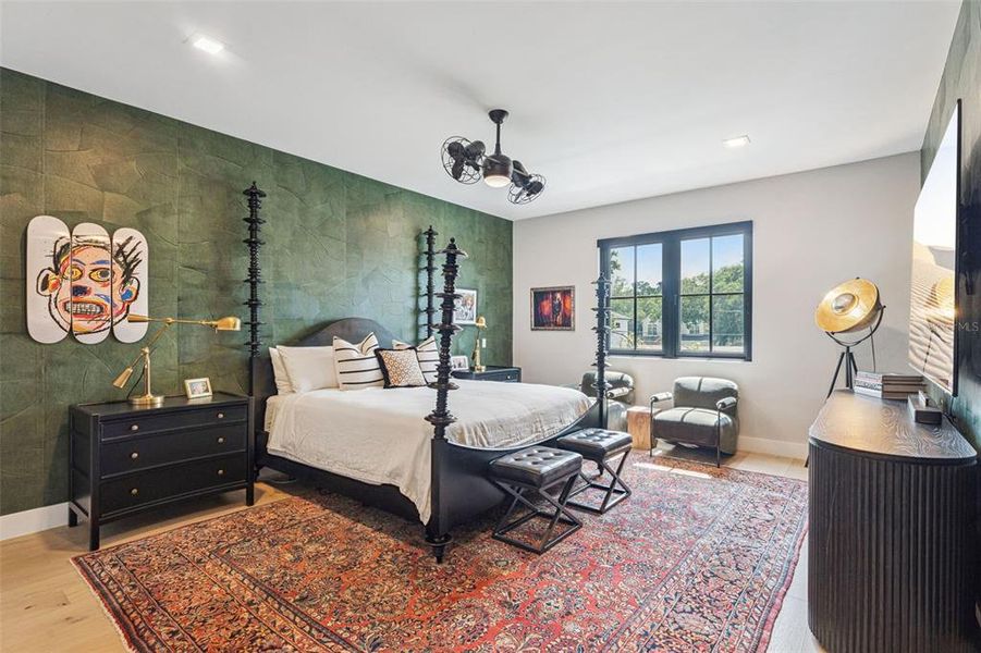 Furnished interior view inside a new home in , Orlando (Image 37).