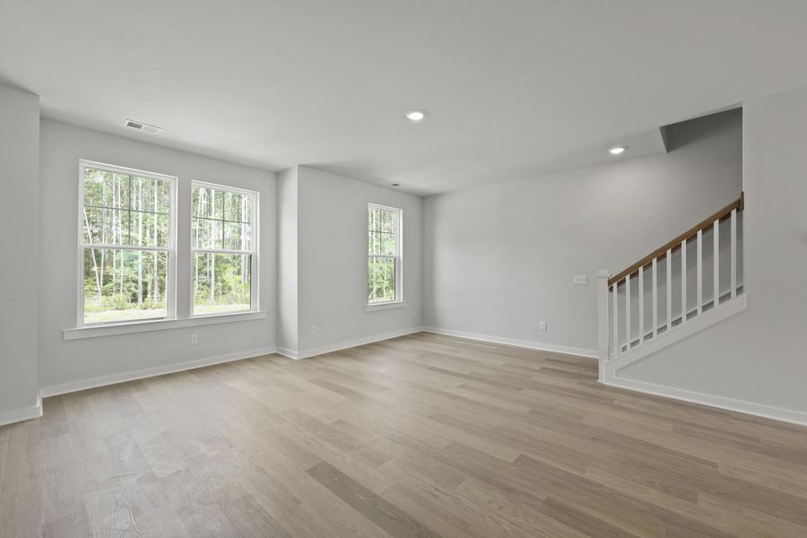 Spacious, unfurnished interior of a new home in Nexton, Summerville (Image 16).