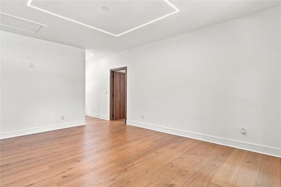 Spacious, unfurnished interior of a new home in , Atlanta (Image 50).