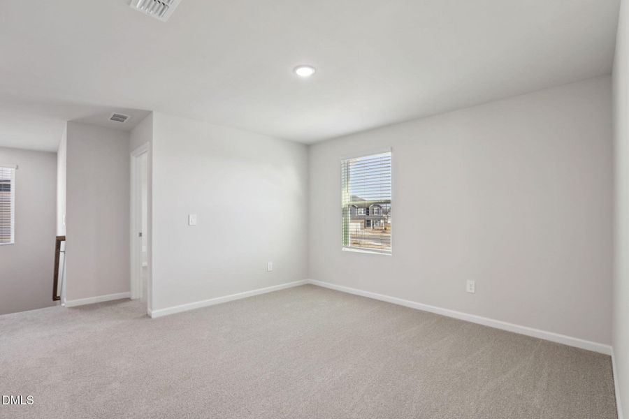 27-web-or-mls-Raleigh- River Glen-36 Hof