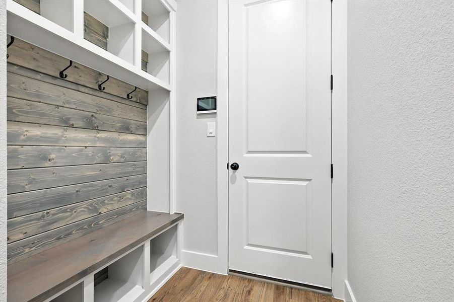 Furnished interior view inside a new home in , Waxahachie (Image 7).