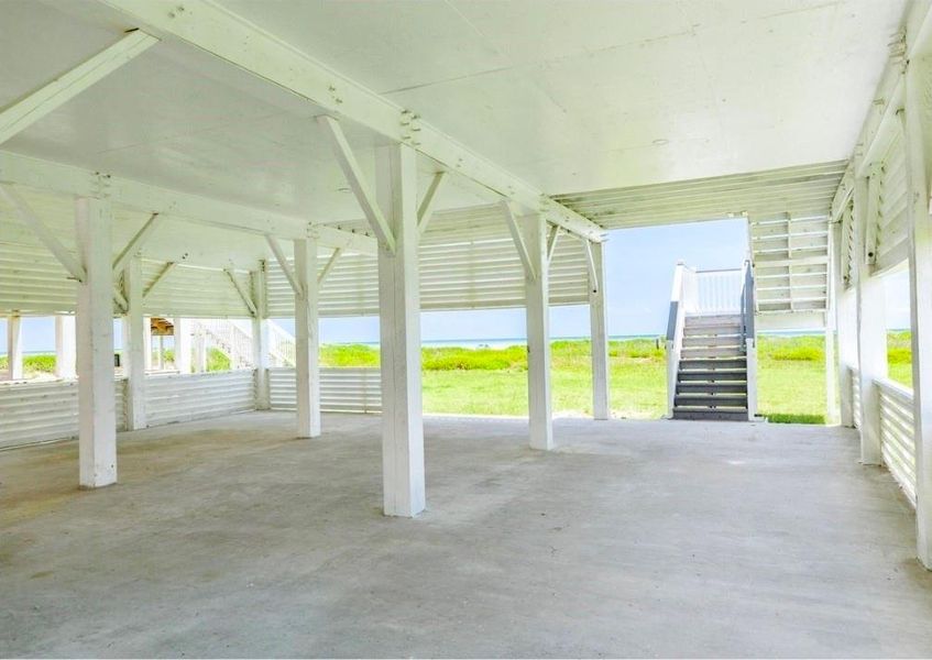 Spacious ground level covered patio