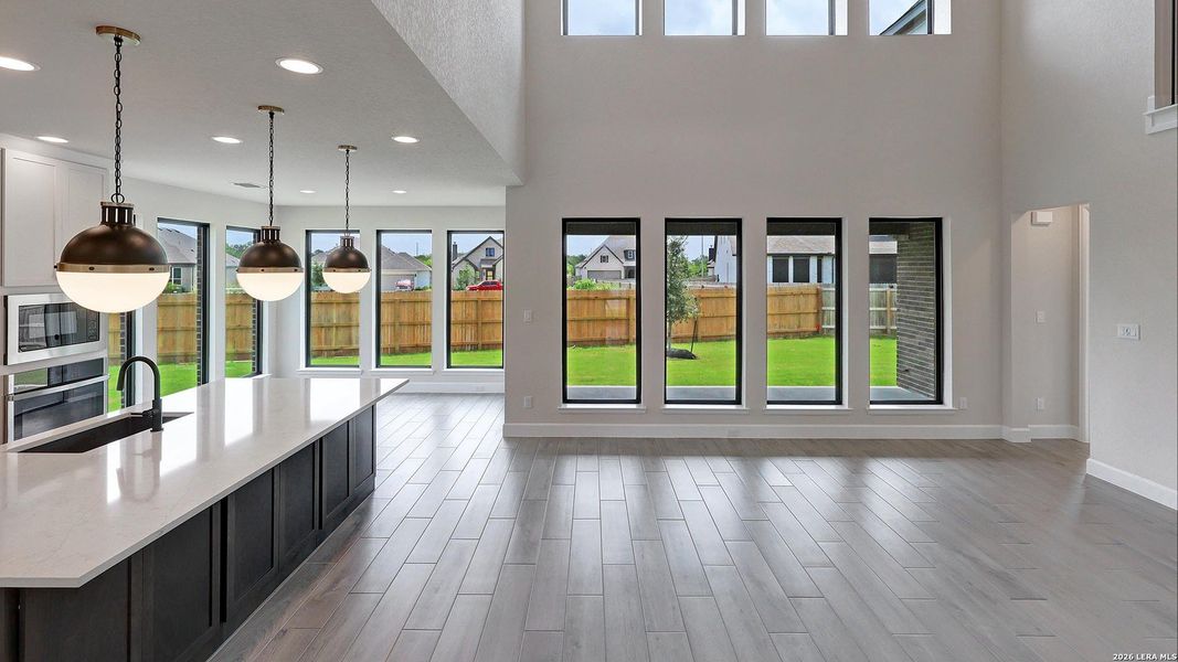 Spacious, unfurnished interior of a new home in Alsatian Oaks, Castroville (Image 21).