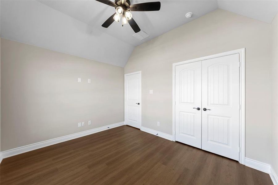 Spacious, unfurnished interior of a new home in , Greenville (Image 24).