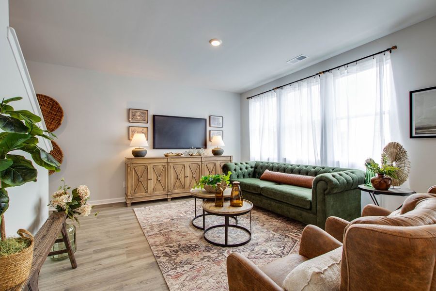 Representative furnished interior of a home built from the EDMON by D.R. Horton in Hartmann Crossing, Lebanon (Image 8).