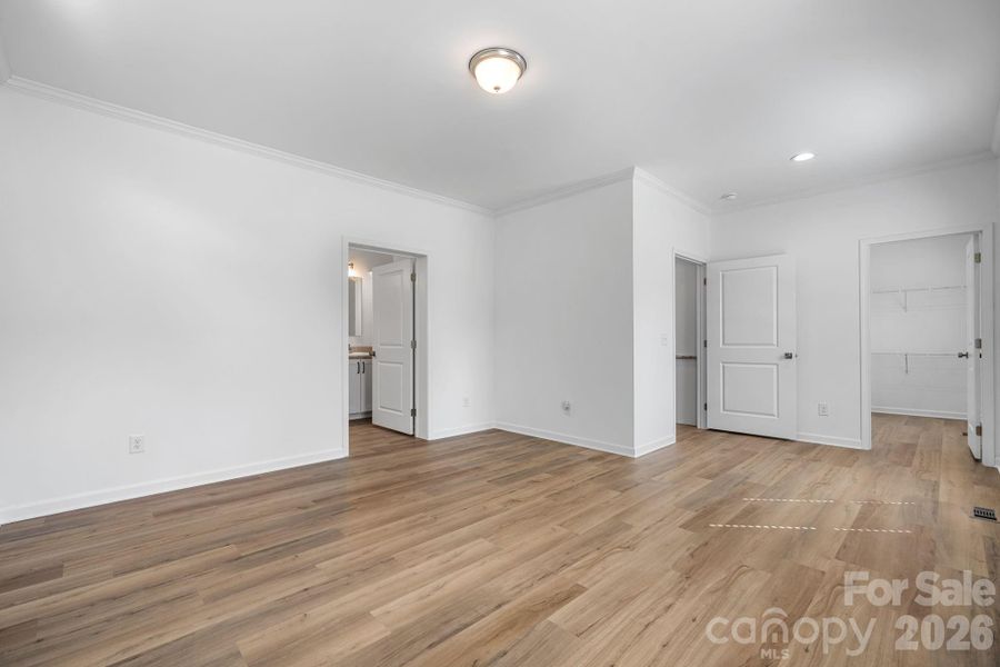 Spacious, unfurnished interior of a new home in , Granite Falls (Image 39).