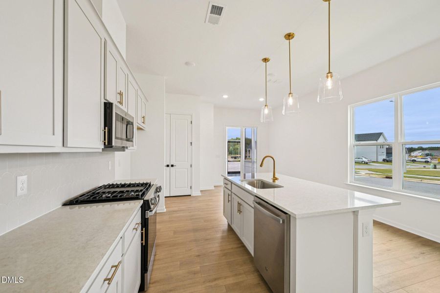 16-web-or-mls-Quarry Rd-S1410-016