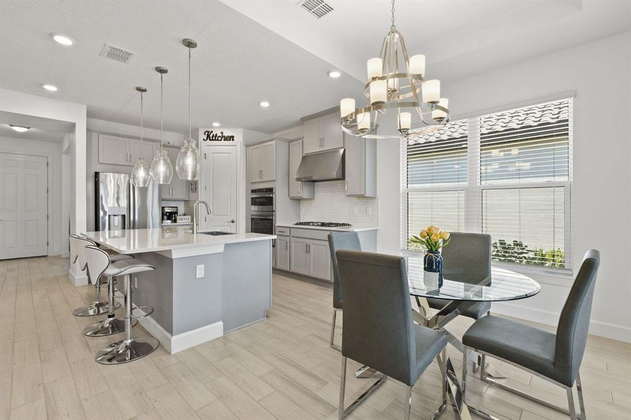 Dine-in Kitchen