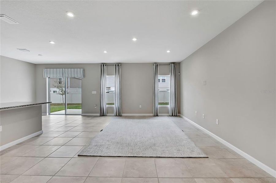 Spacious, unfurnished interior of a new home in , Sumterville (Image 38).
