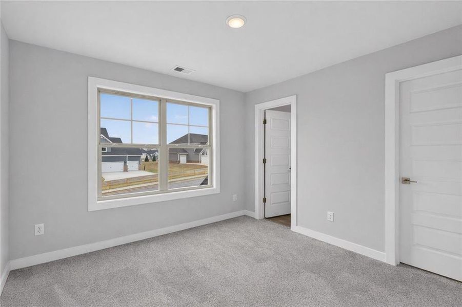 Spacious, unfurnished interior of a new home in The Manor at Gainesville Township, Gainesville (Image 25). Spacious, unfurnished interior of a new home in The Manor at Gainesville Township, Gainesville (Image 25).