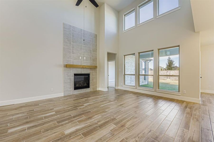 Spacious, unfurnished interior of a new home in Wellington 50s, Fort Worth (Image 18).