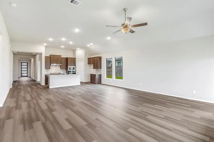 Spacious, unfurnished interior of a new home in Two Step Farm, Montgomery (Image 10). Spacious, unfurnished interior of a new home in Two Step Farm, Montgomery (Image 10).