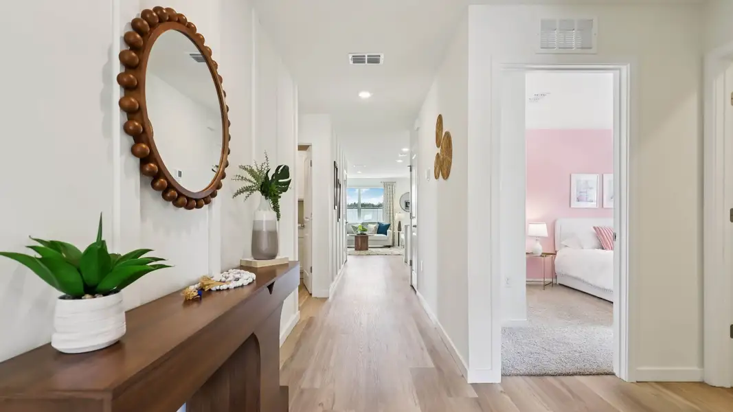 Representative furnished interior of a home built from the Freeport II by D.R. Horton in Somerset Bay, Spring Hill (Image 4). Representative furnished interior of a home built from the Freeport II by D.R. Horton in Somerset Bay, Spring Hill (Image 4).