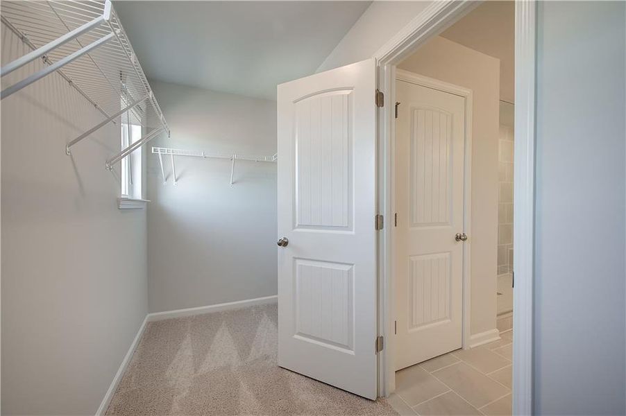 Spacious, unfurnished interior of a new home in Burchwood, Stockbridge (Image 27).