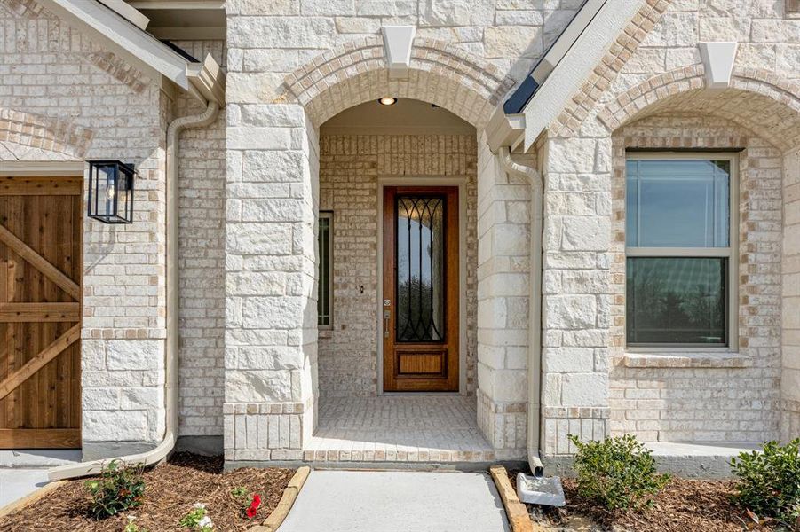 Exterior details and patio area of a home in Terracina, Rockwall (Image 4).