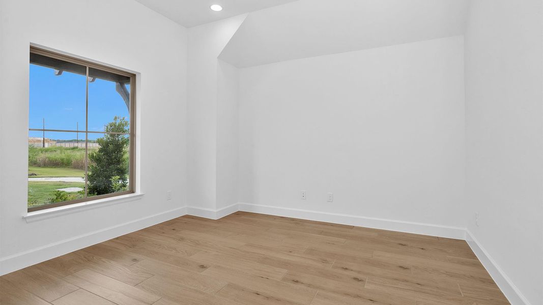 Spacious, unfurnished interior of a new home in Valencia, Manvel (Image 11). Spacious, unfurnished interior of a new home in Valencia, Manvel (Image 11).