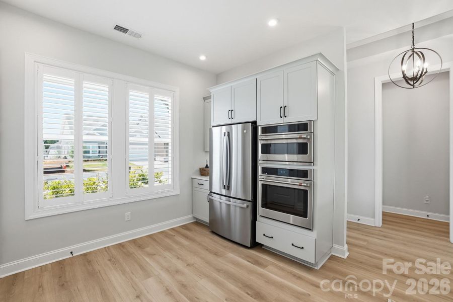Refrigerator/ovens