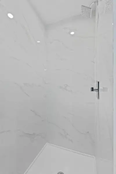 4-web-or-mls-A7401347