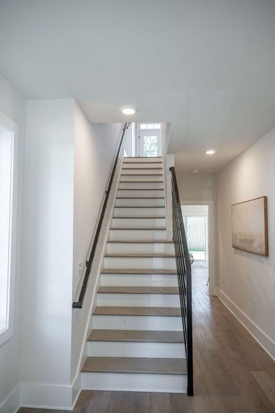 Spacious, unfurnished interior of a new home in , North Charleston (Image 19).