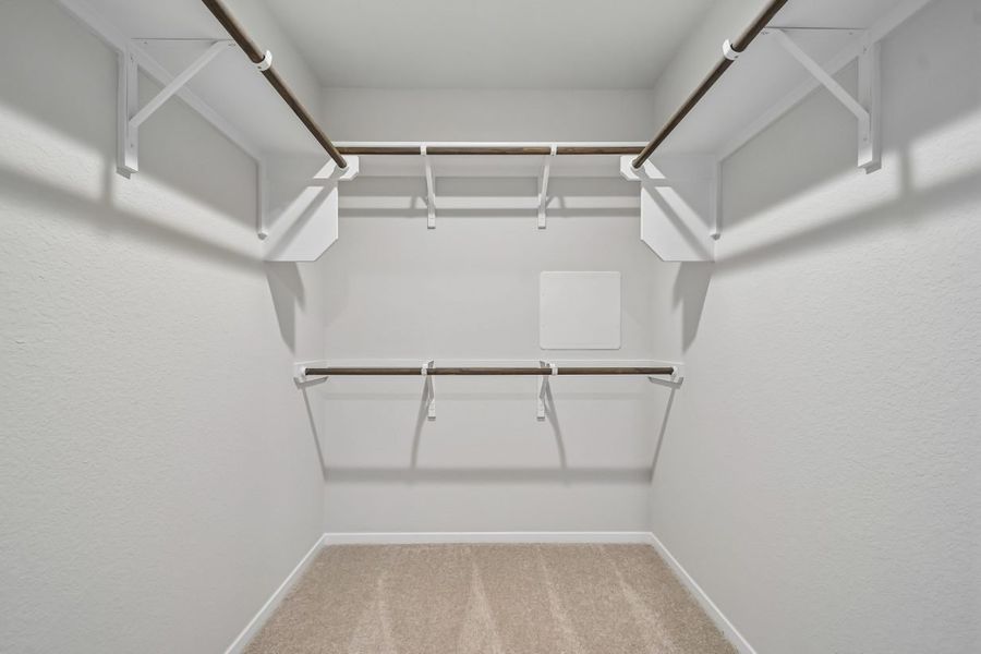 Spacious, unfurnished interior of a new home in Hymeadow, San Marcos (Image 11).
