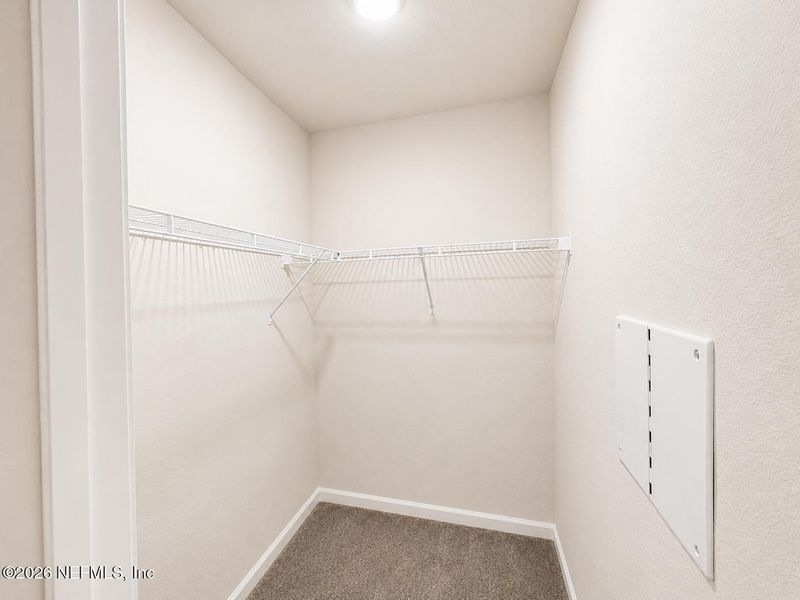 Spacious, unfurnished interior of a new home in , Jacksonville (Image 22).