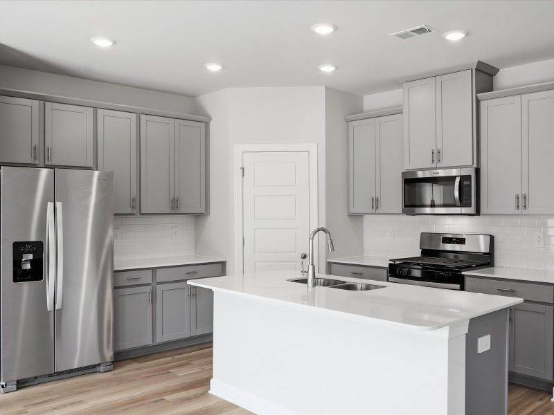 Furnished interior view inside a new home in Collier Ridge, Moore (Image 4).