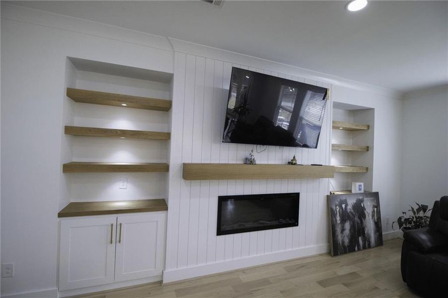 Furnished interior view inside a new home in , Loganville (Image 35).