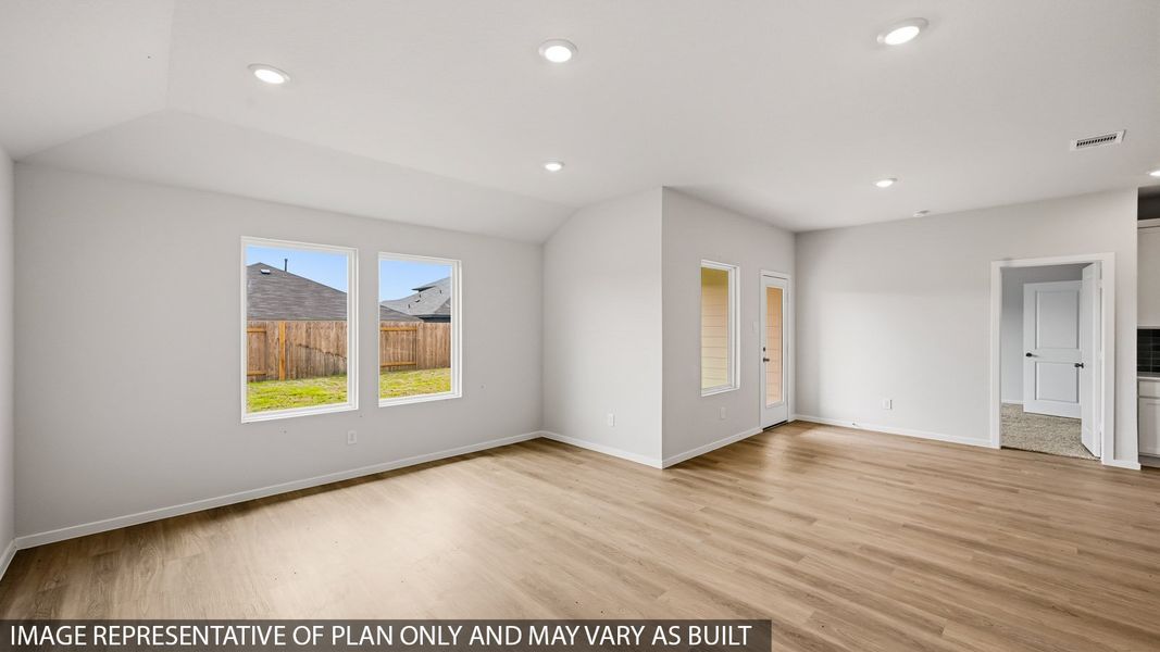 Spacious, unfurnished interior of a new home in River Ranch Trails, Dayton (Image 16). Spacious, unfurnished interior of a new home in River Ranch Trails, Dayton (Image 16).