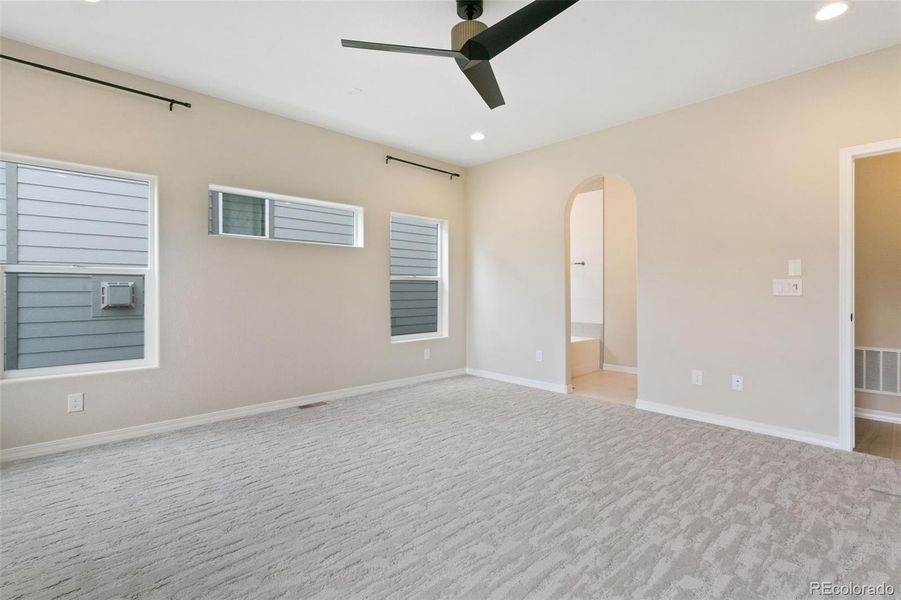 Spacious, unfurnished interior of a new home in , Colorado Springs (Image 19).