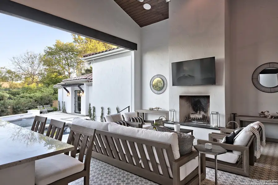 Exterior details and patio area of a home in , McQueeney (Image 3).