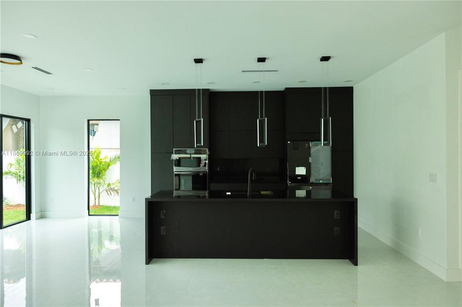 Image 33 of a home in .