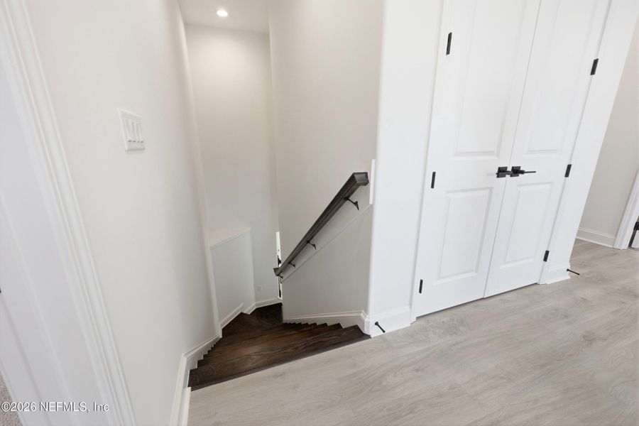 Spacious, unfurnished interior of a new home in Silver Landing At Silverleaf, St. Augustine (Image 34).