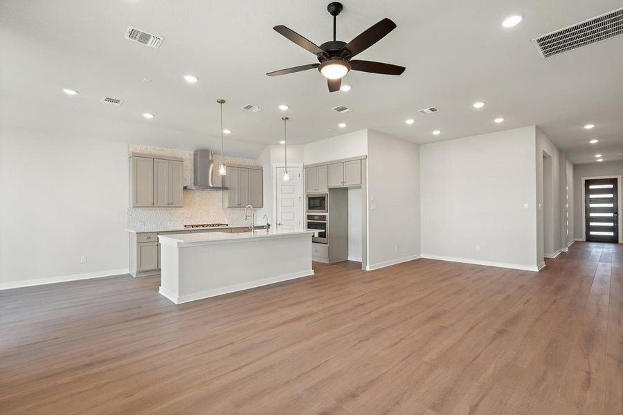 Image 38 of a home in Park Collection At Park Central. Image 38 of a home in Park Collection At Park Central.