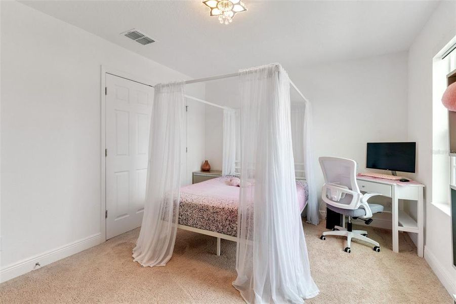 Furnished interior view inside a new home in , Clermont (Image 29).