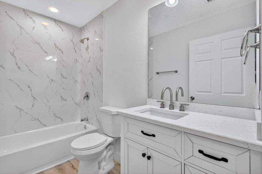 Image 19 of a home in . Image 19 of a home in .