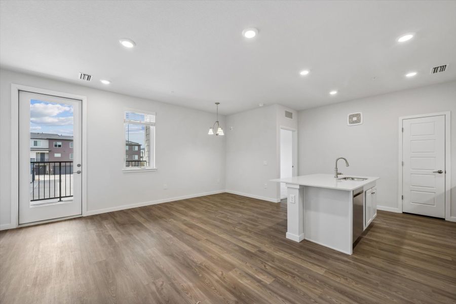 Spacious, unfurnished interior of a new home in Grand Vue at Interlocken, Broomfield (Image 9). Spacious, unfurnished interior of a new home in Grand Vue at Interlocken, Broomfield (Image 9).